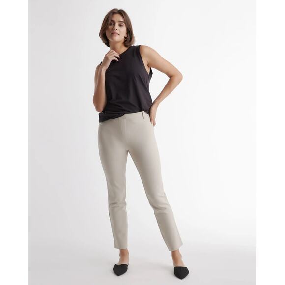 Quince Ultra-Stretch Ponte Straight Leg Pants nwt size medium petite ecru 40$ - Picture 1 of 6